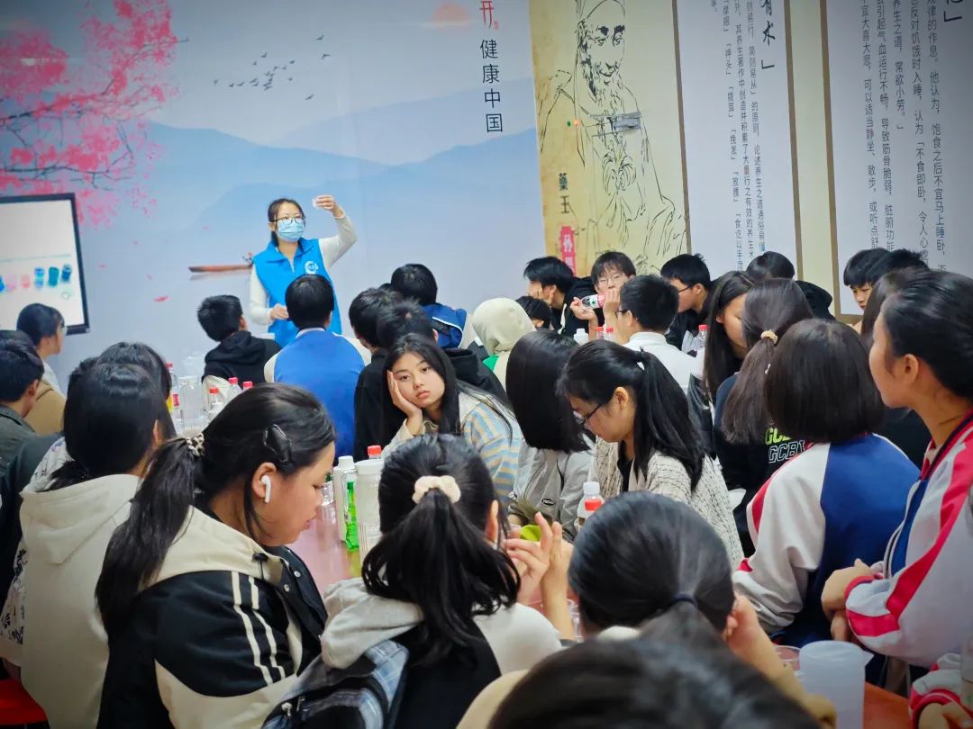 雙清區(qū)“愛心護航，助夢成長”